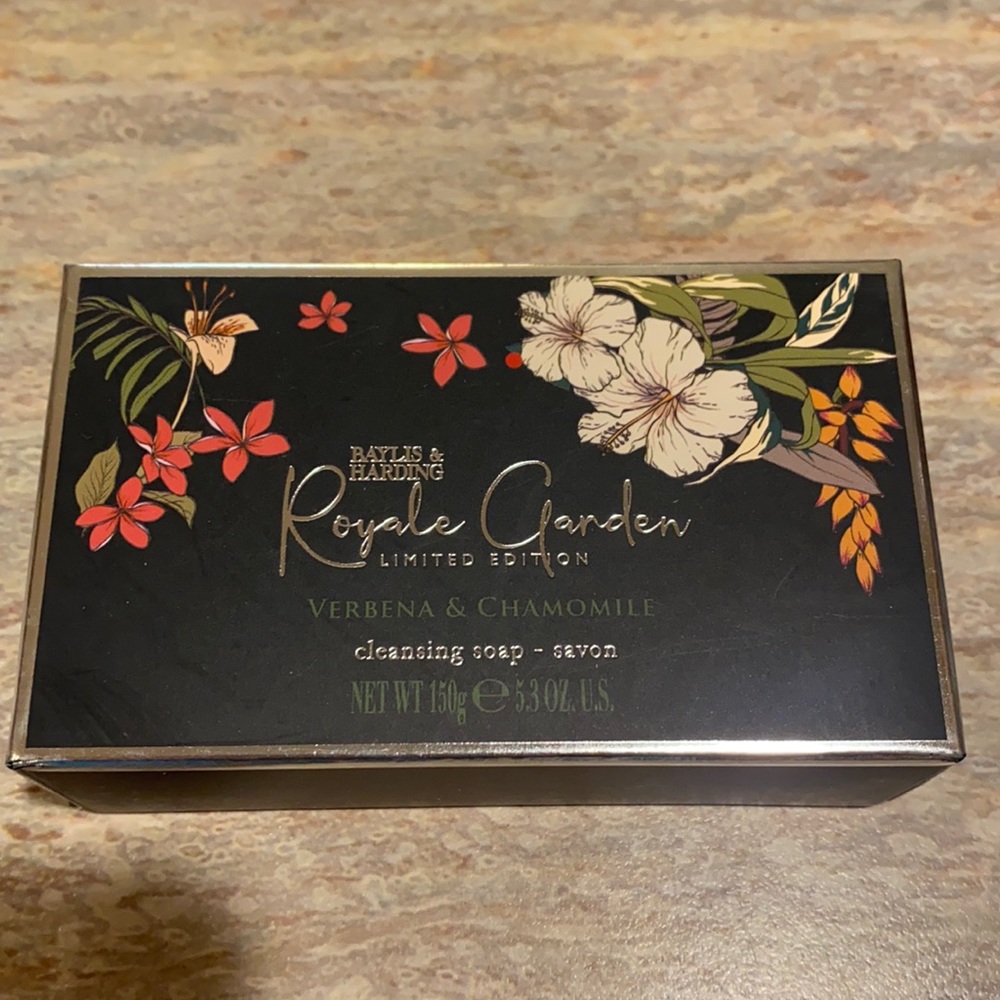NEW Baylis & Harding Soap